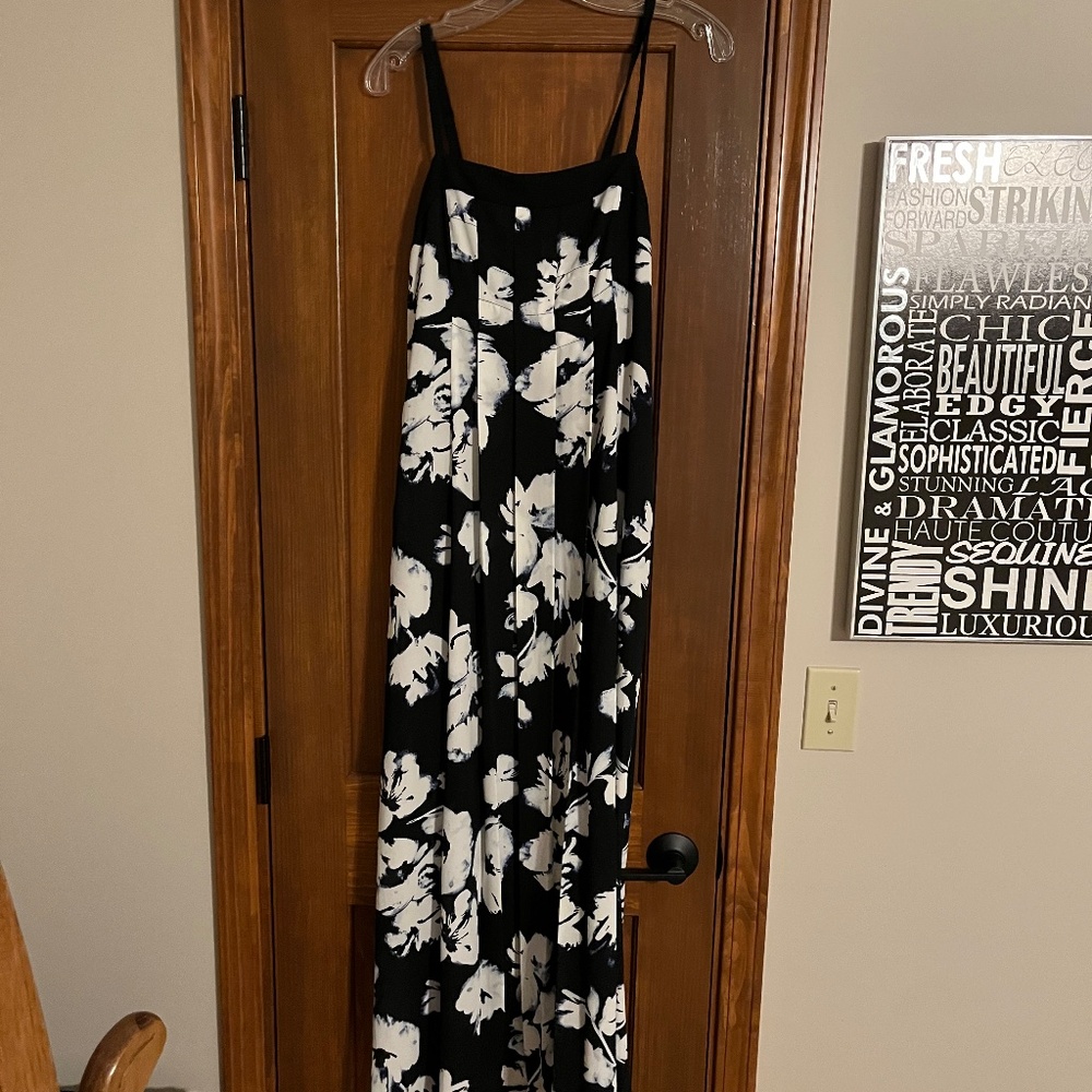 White House Black Market Navy Floral Maxi Dress